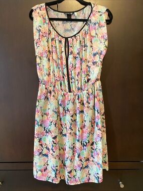 Floral Sleeveless Dress with Black Trim